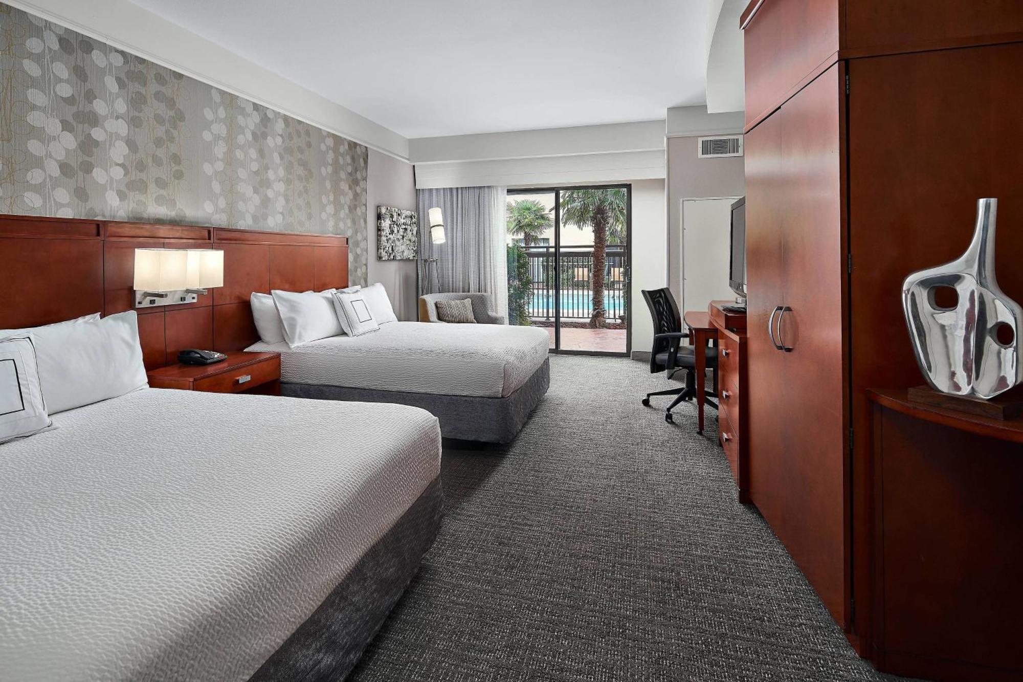 คอร์ตยาร์ด ชรีฟพอร์ต-โบเซอร์ ซิตี้/ลุยเซียนา บอร์ดวอล์ค Hotel โบเซอร์ซิตี ภายนอก รูปภาพ